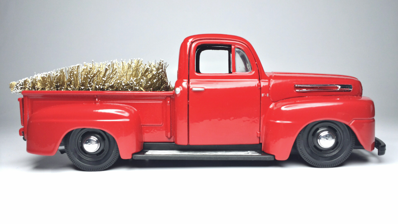 Illustration for article titled Ford Friday: 1948 F1 Christmas Edition
